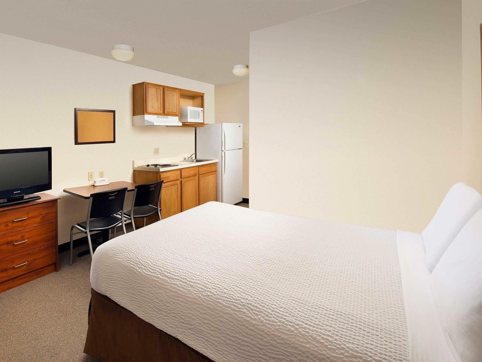 Extended Stay America Select Suites - Charleston - Ashley Phosphate Rd. Норт-Чарлстон Екстер'єр фото