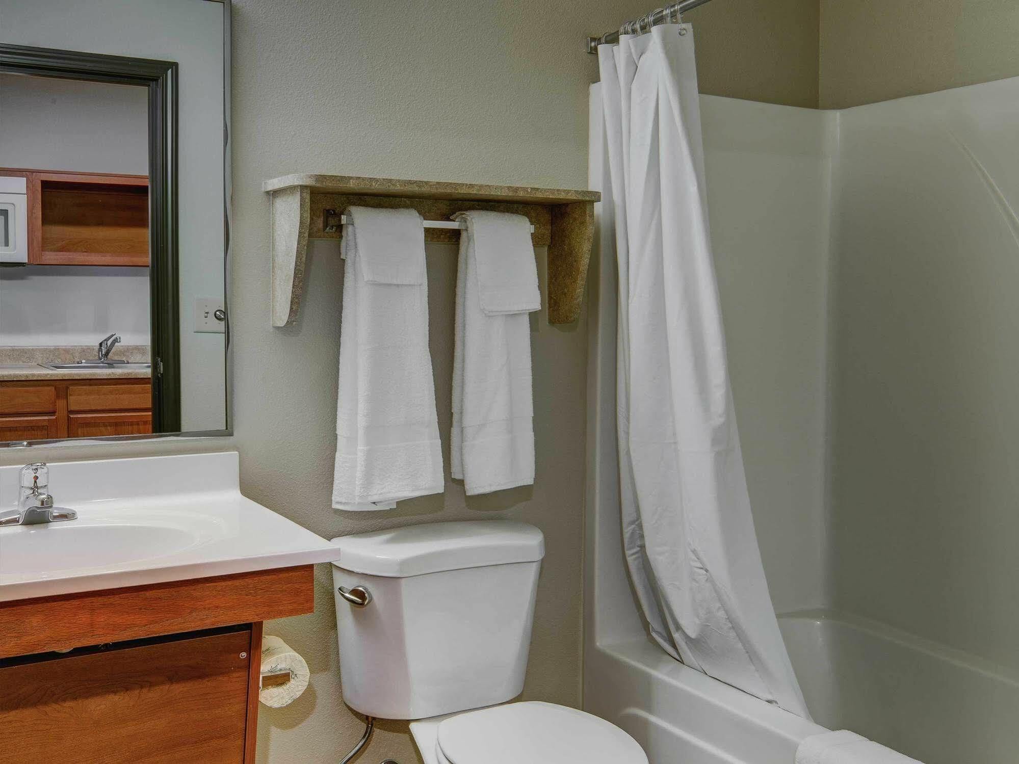 Extended Stay America Select Suites - Charleston - Ashley Phosphate Rd. Норт-Чарлстон Екстер'єр фото